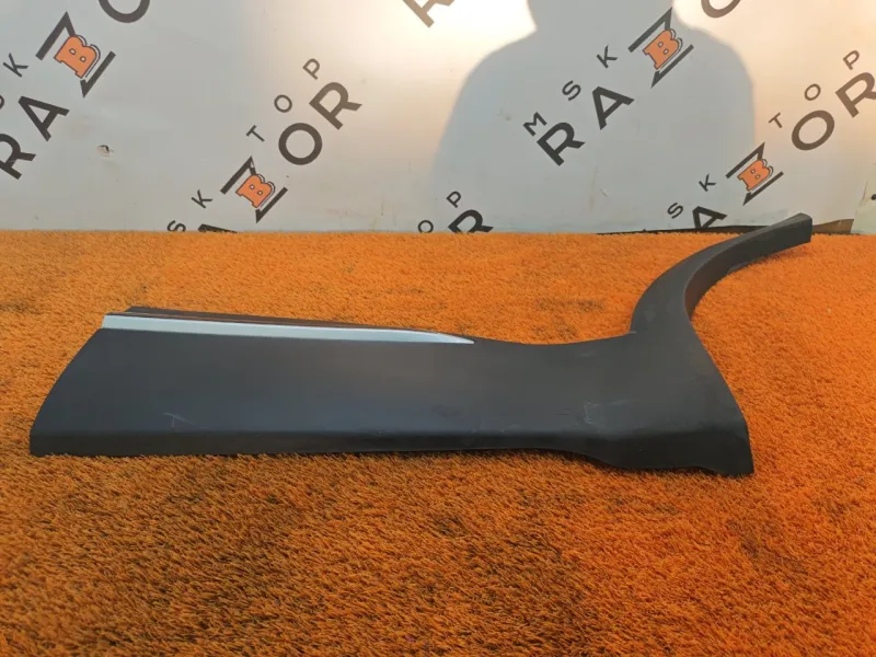 Молдинг двери