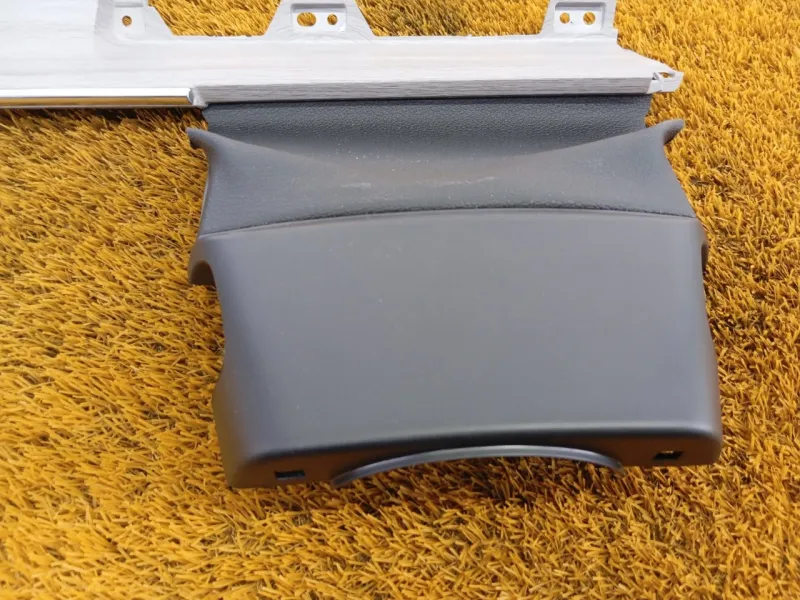 Декоративная накладка торпедо