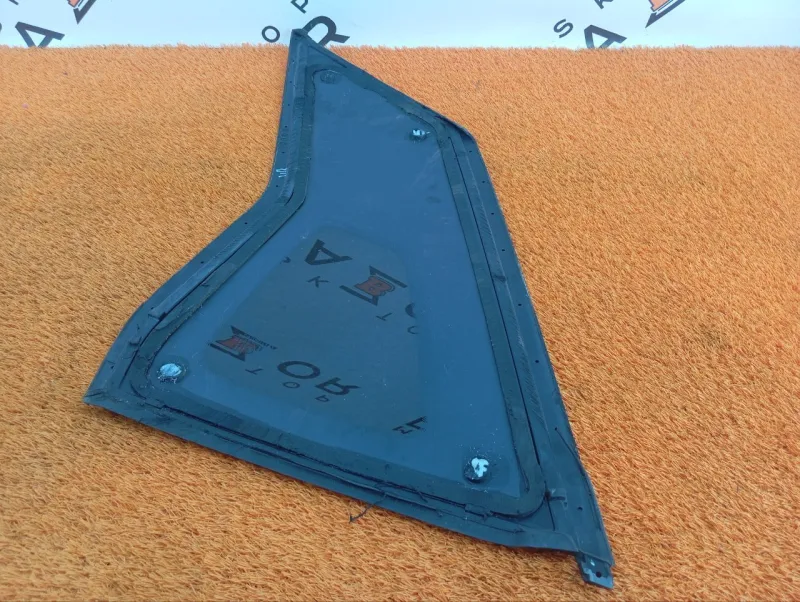 Форточка задняя Chery Tiggo 7 Pro Max 555000199AA, левая