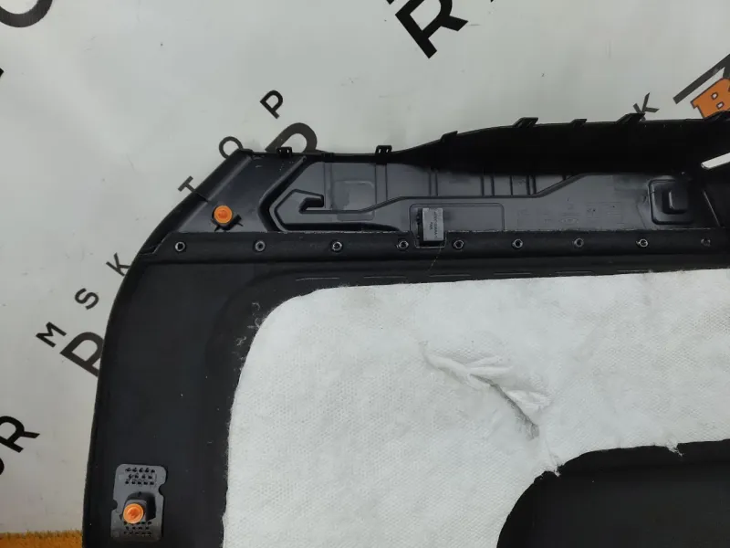 Обшивка багажника