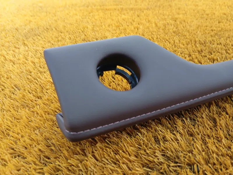 Декоративная накладка торпедо