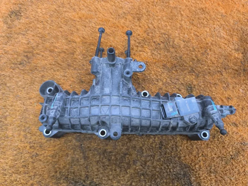 Коллектор впускной