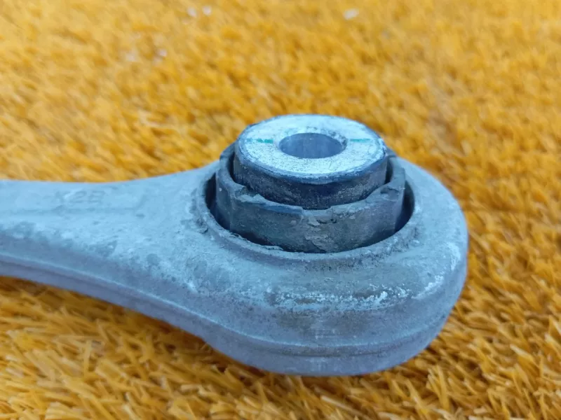 Рычаг подвески