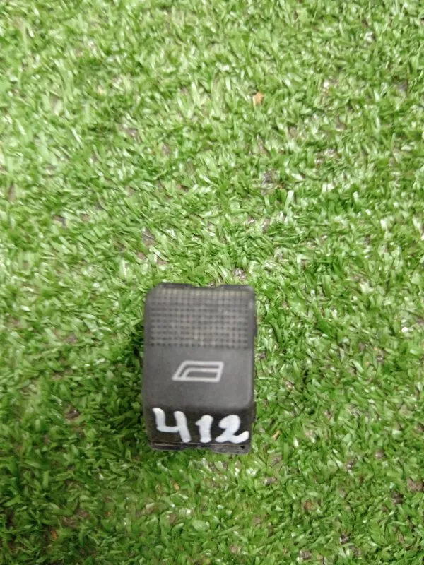 Кнопка стеклоподъемника