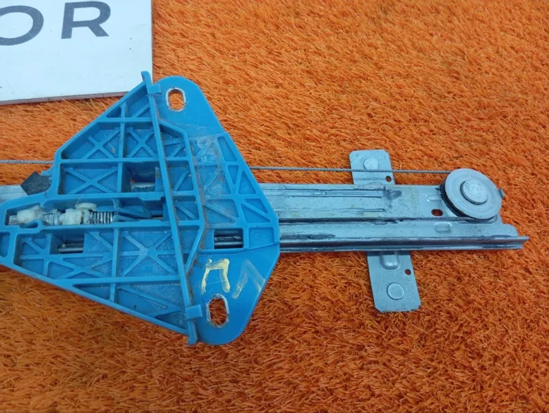 Стеклоподъемник