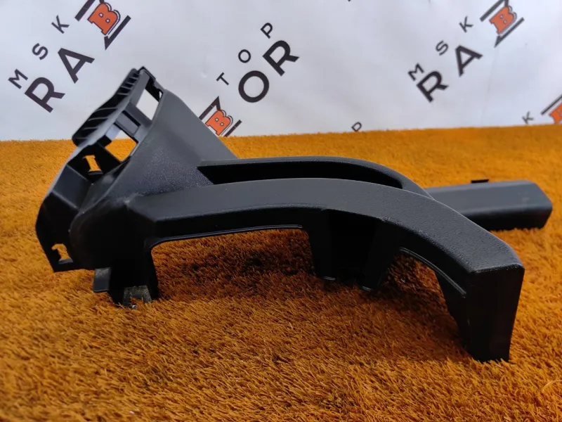 Накладка на порог салона