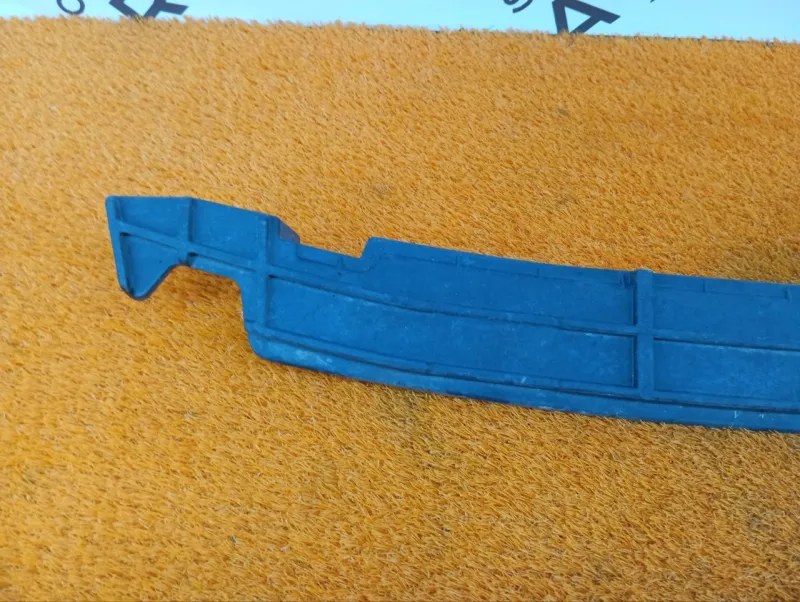 Усилитель бампера