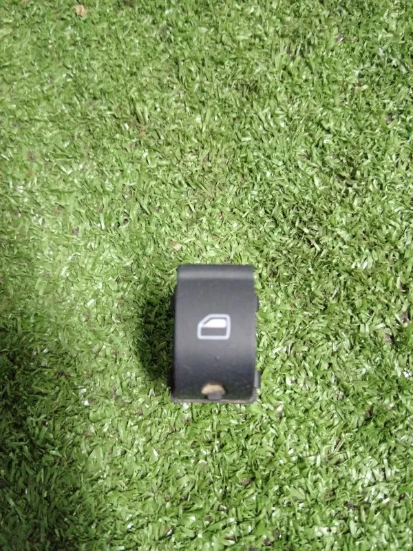 Кнопка стеклоподъемника