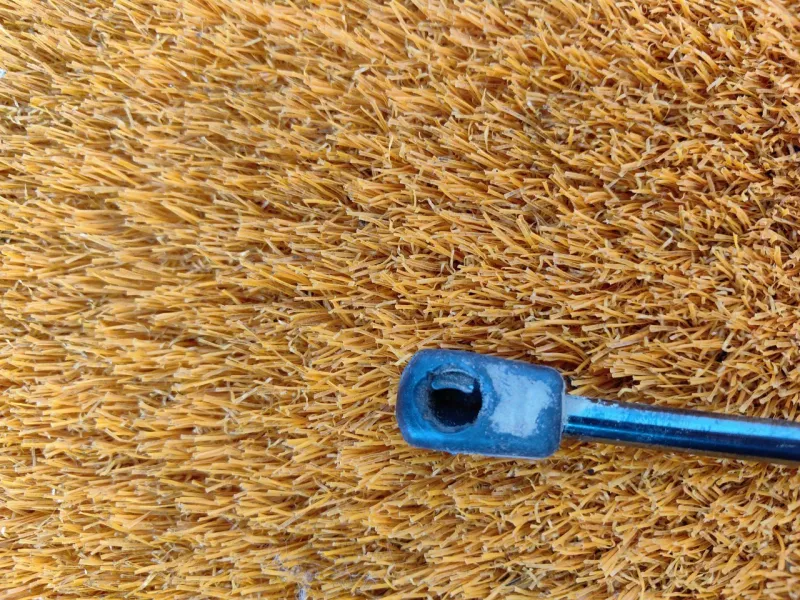 Амортизатор крышки багажника