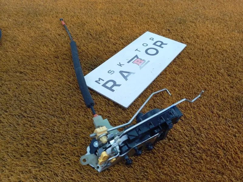 Замок двери