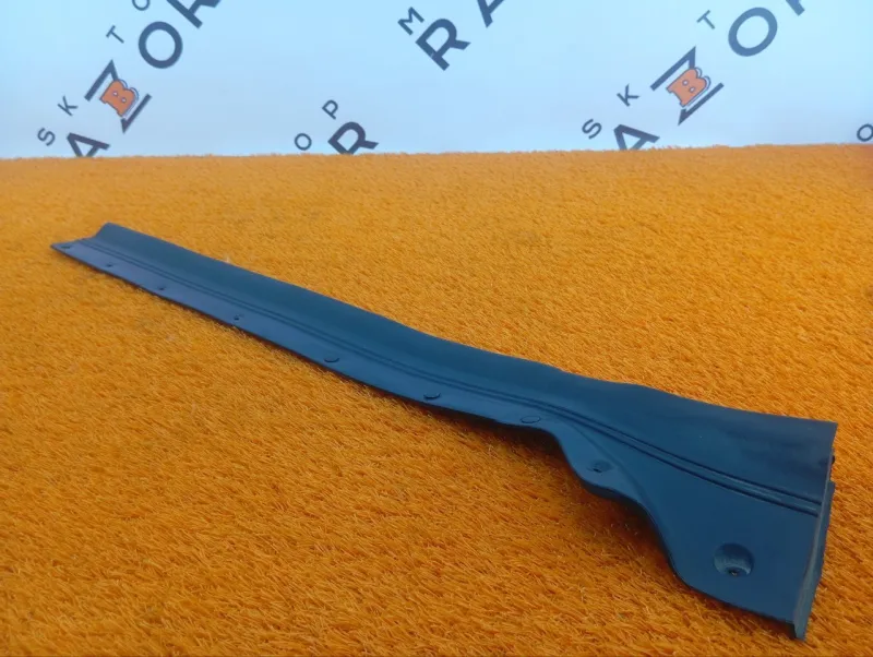 Уплотнитель двери