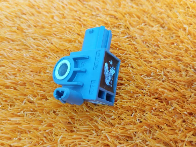 Датчик подушки безопасности