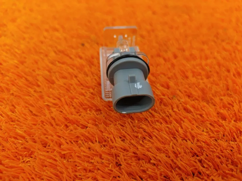 Плафон подсветки багажника