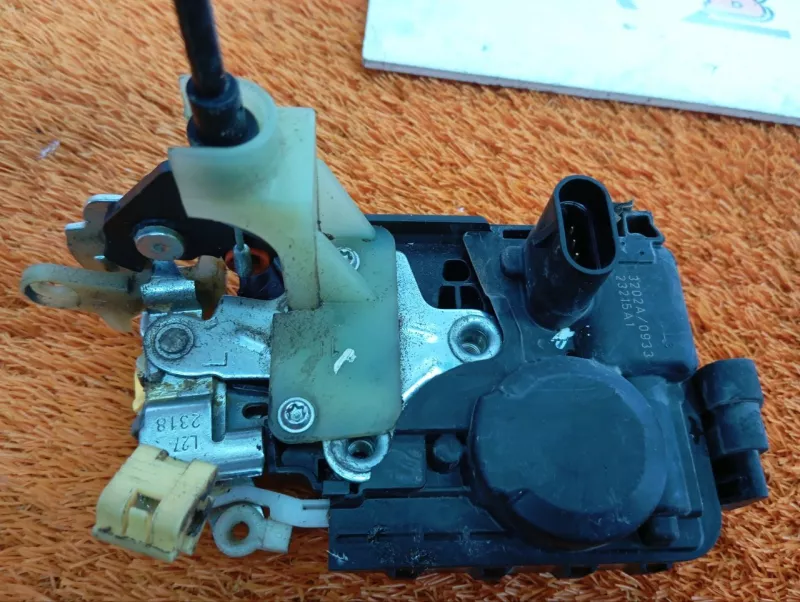 Замок двери