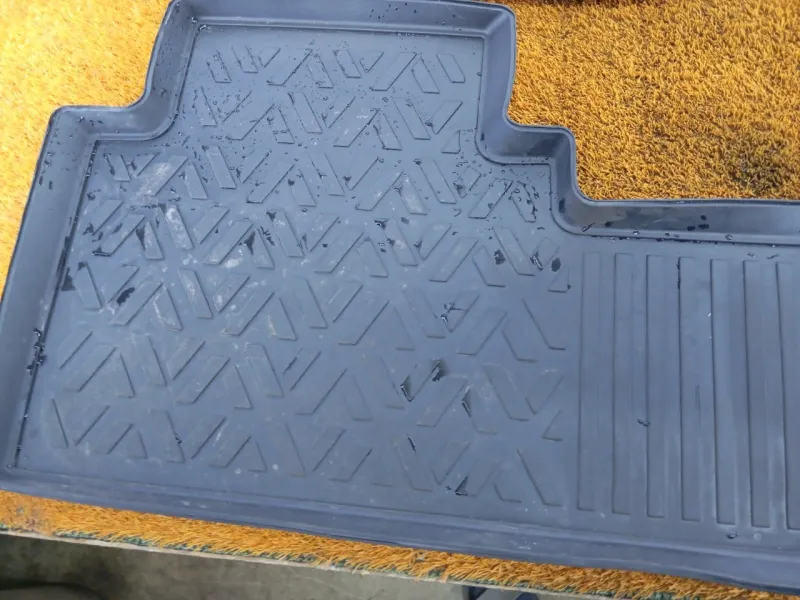 Коврик салона