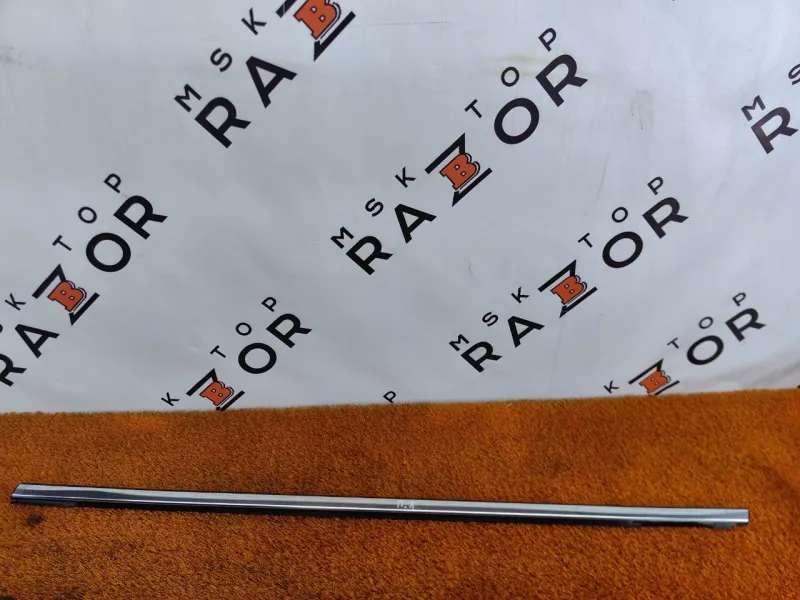 Молдинг стекла