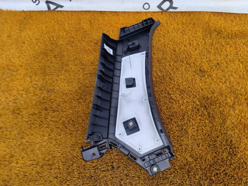 Накладка на стойку кузова