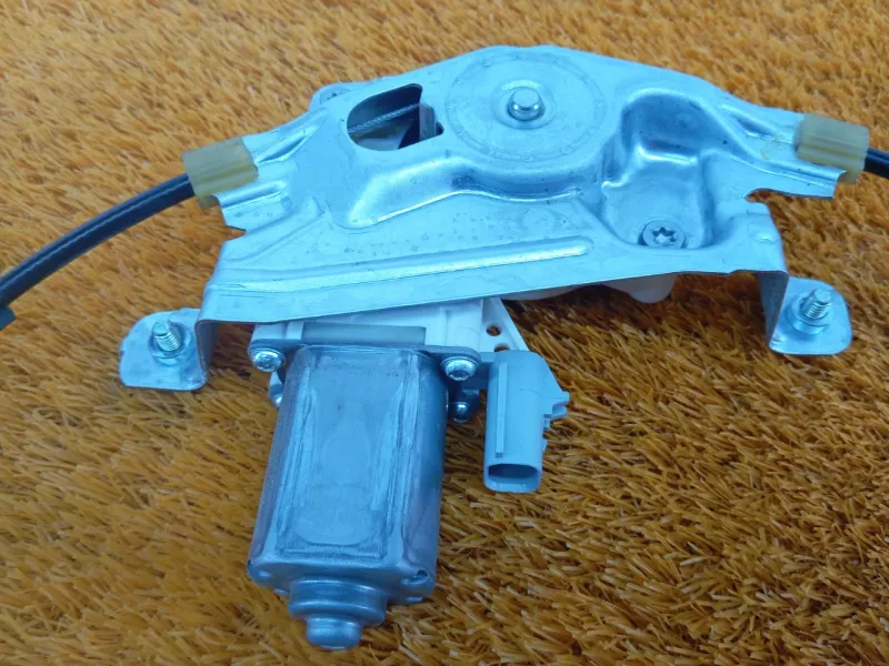 Стеклоподъемник