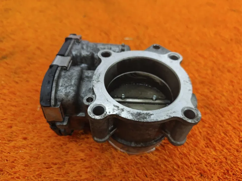 Дроссельная заслонка