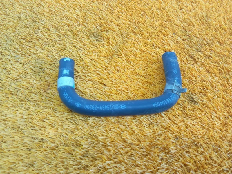 Патрубок радиатора