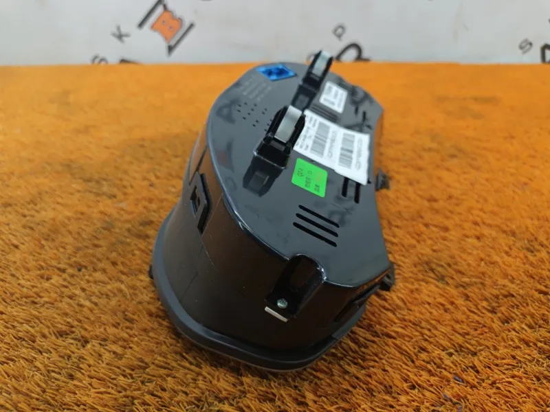 Панель приборов