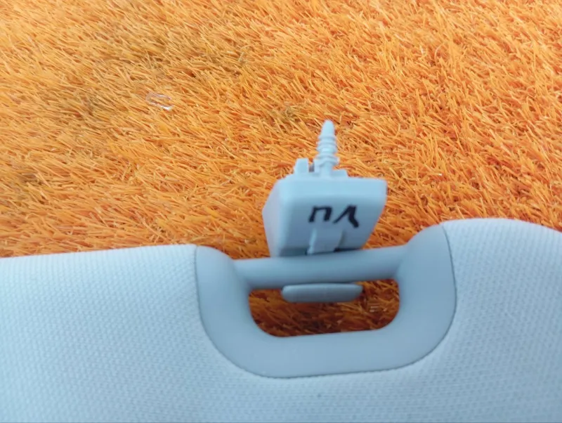 Козырек солнцезащитный