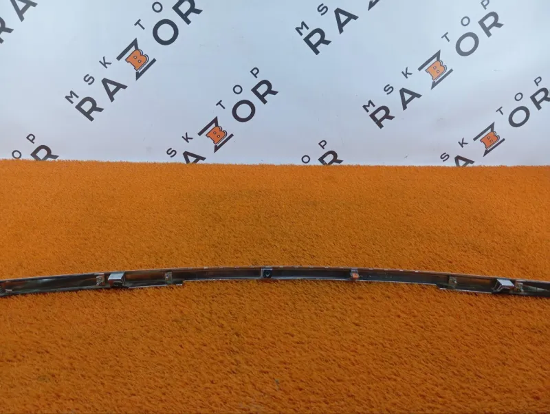 Накладка двери багажника