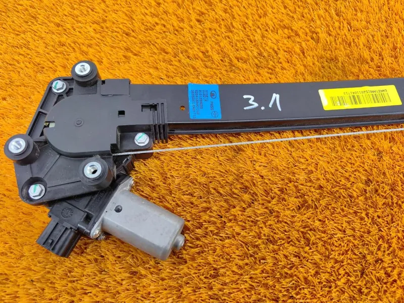 Стеклоподъемник