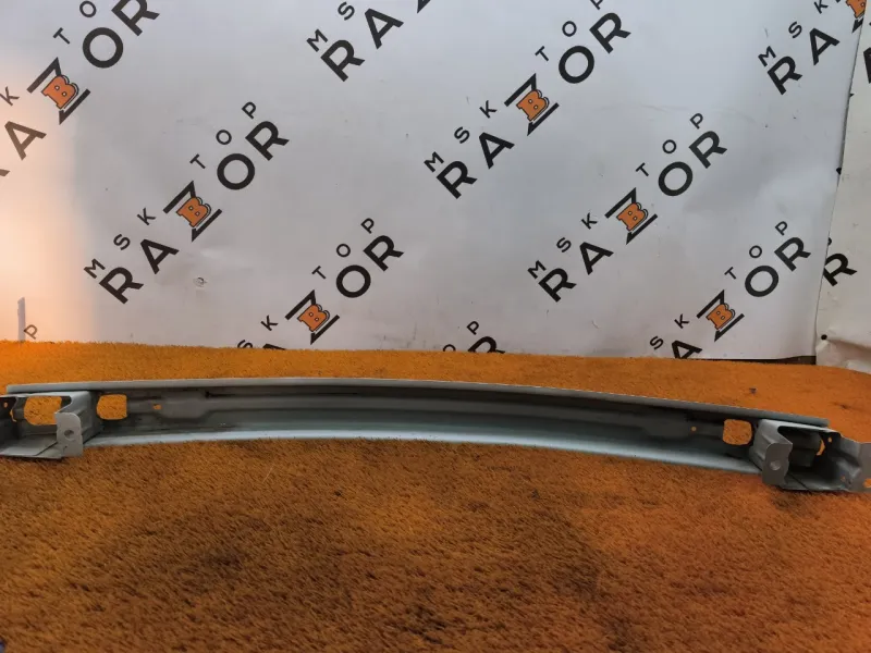 Усилитель бампера