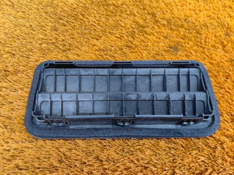 Решетка вентиляционная