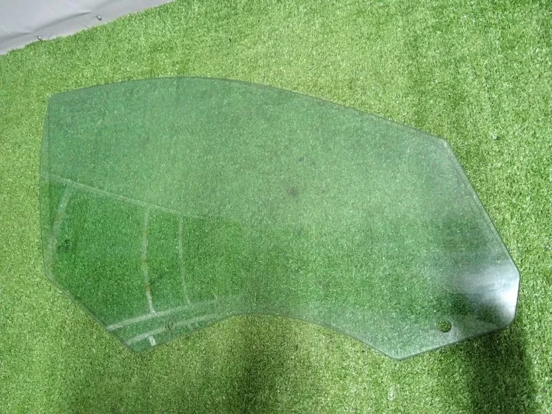 Стекло двери BMW 5-Series 2011 51337182110 F10, переднее правое