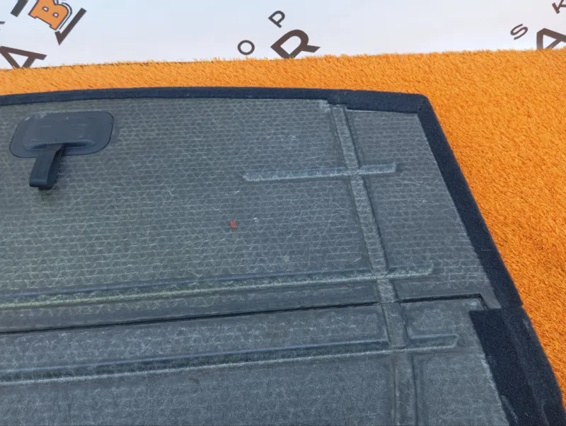 Полка багажника