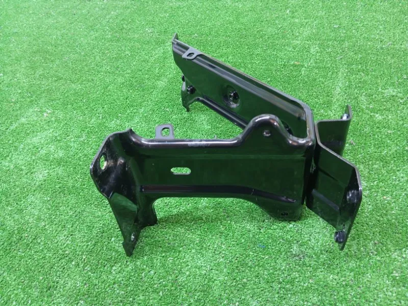 Кронштейн подлокотника