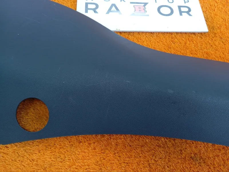 Накладка на стойку кузова