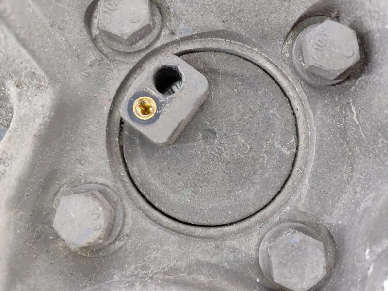 Кулак поворотный