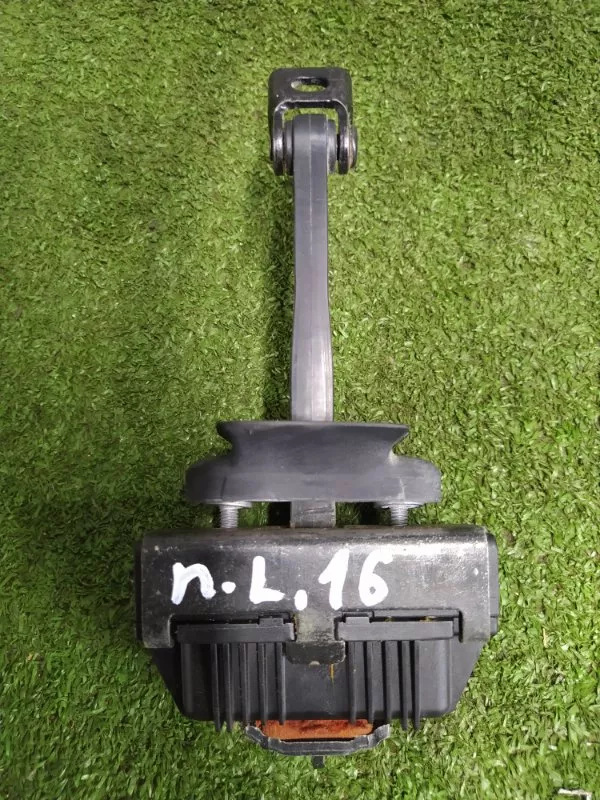 Ограничитель двери