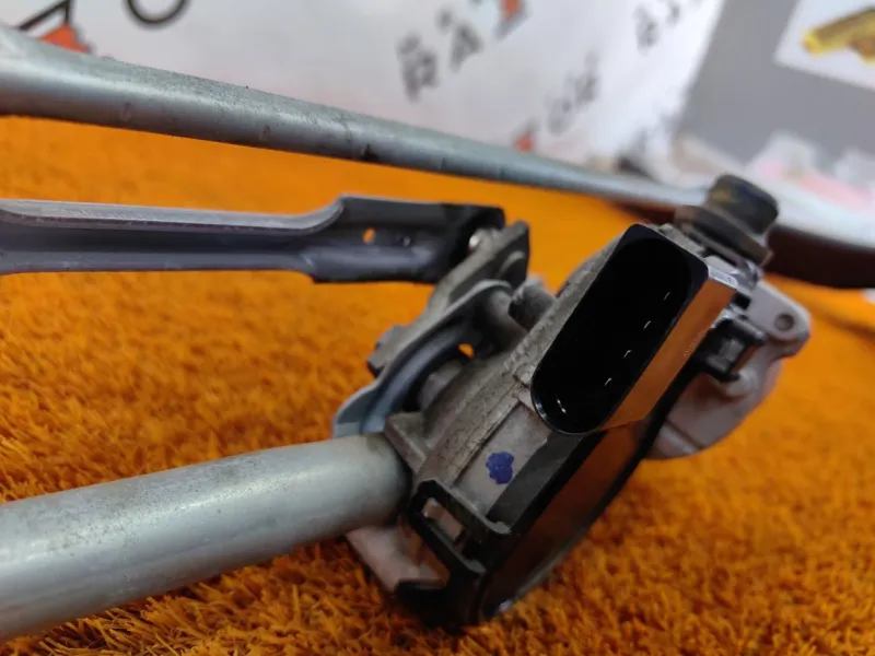 Трапеция дворников