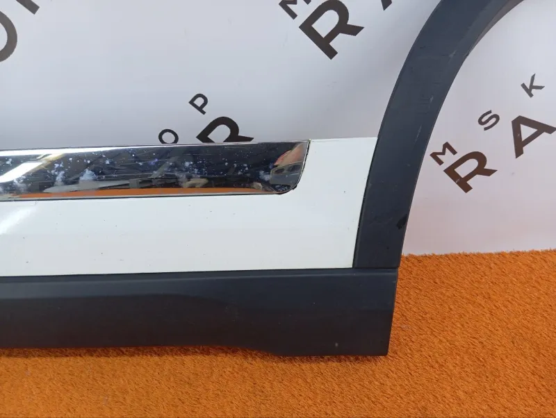 Молдинг двери