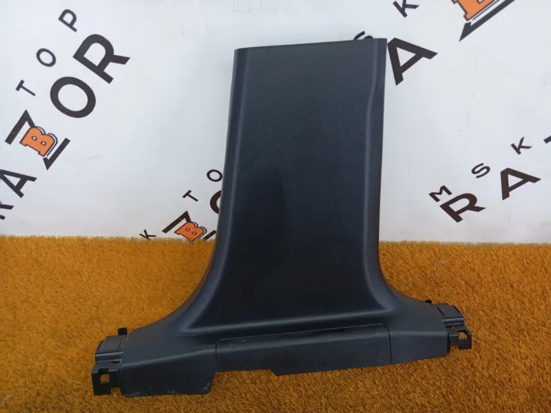 Обшивка центральной стойки