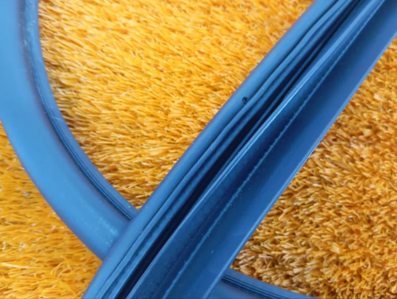 Уплотнитель проема двери