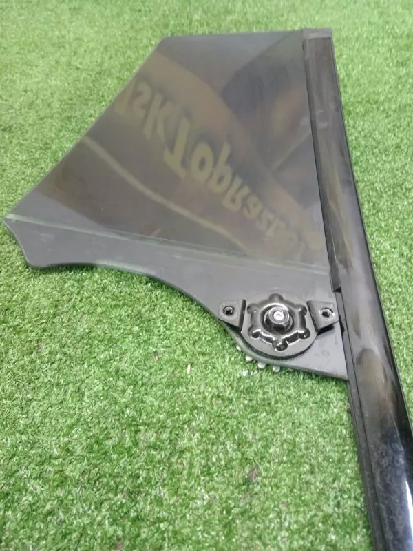 Форточка двери