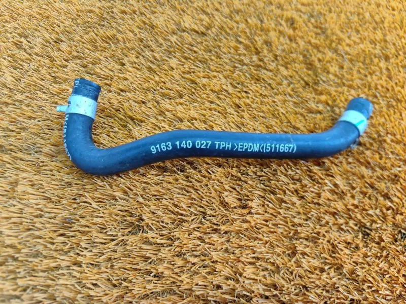 Патрубок радиатора