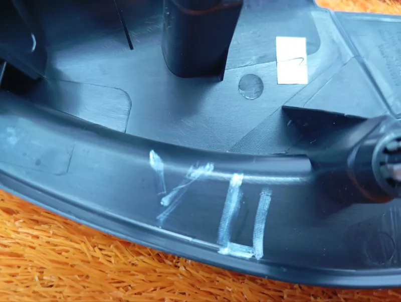 Уголок двери