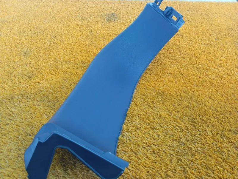 Обшивка двери багажника