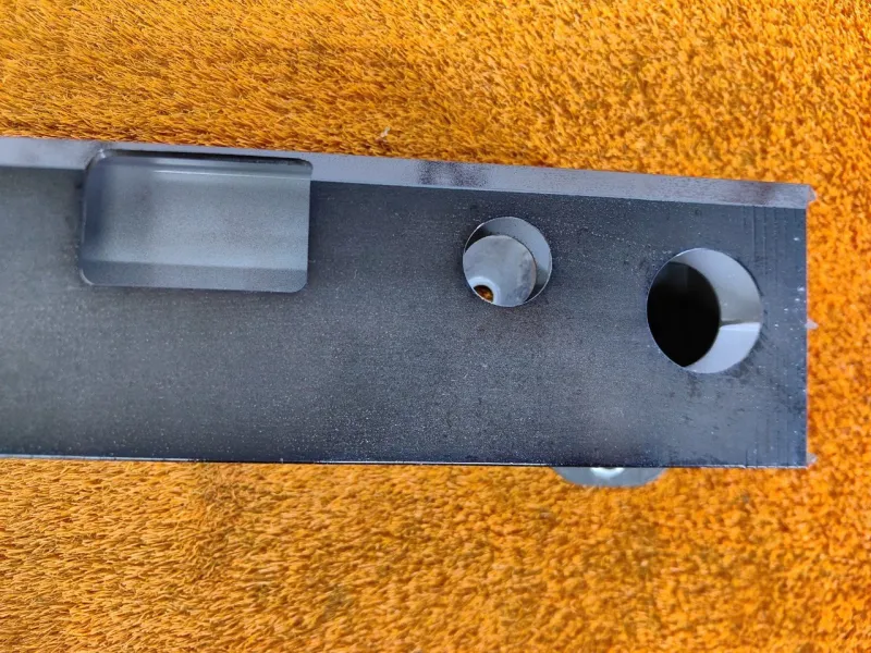 Усилитель бампера