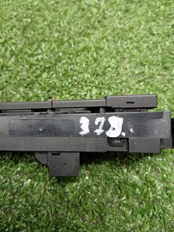 Кнопка памяти сидений