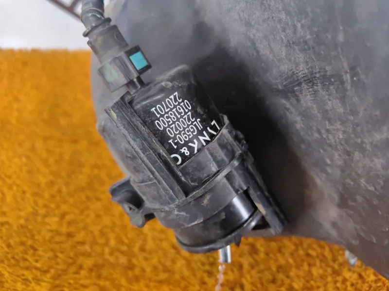 Бак топливный