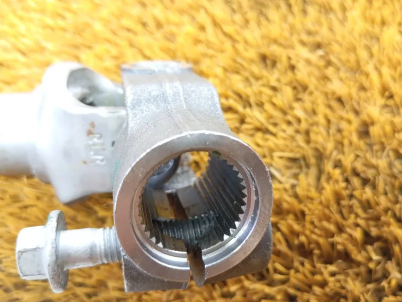 Рулевой карданчик