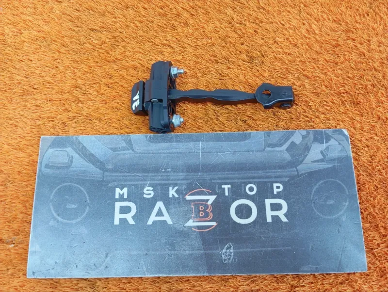 Ограничитель двери