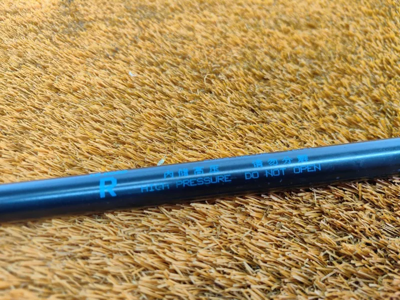 Амортизатор капота